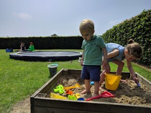 Utendørs lekeområde for barn