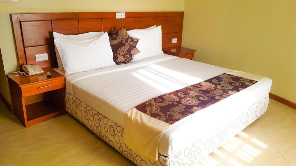 Down duvets, minibar, in-room safe, desk