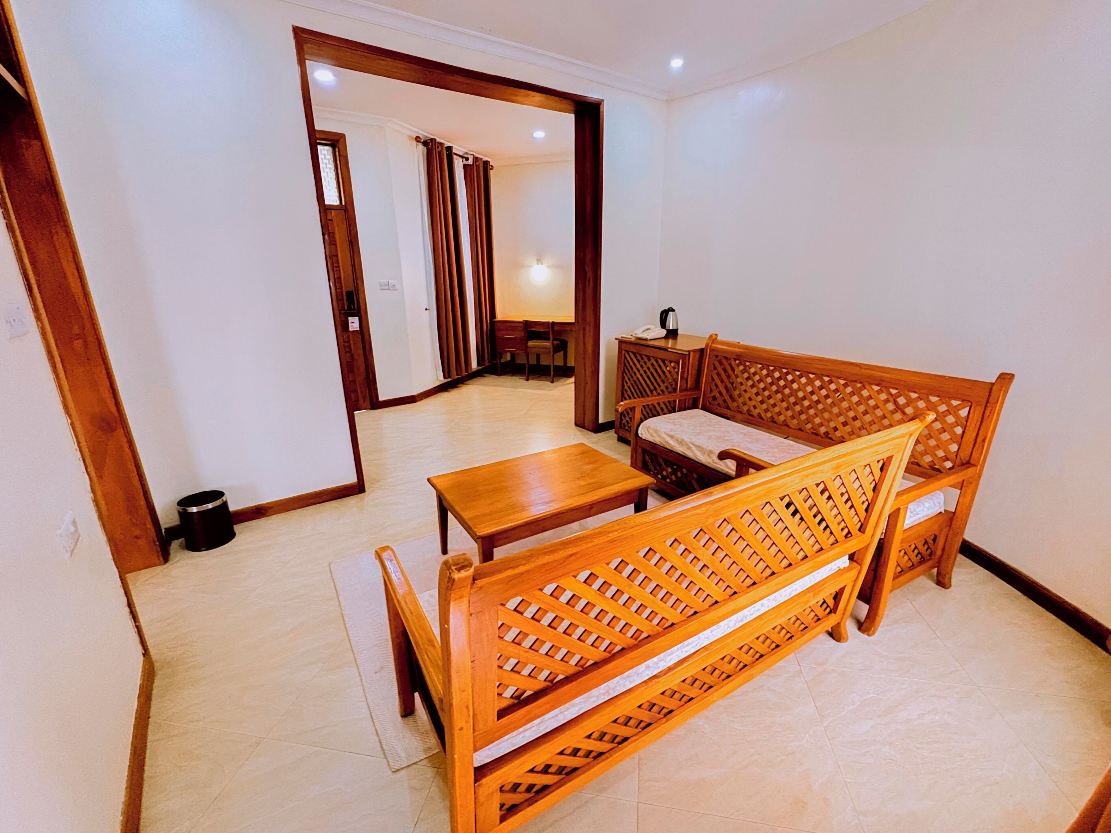 Executive Room | Living area | Flat-screen TV