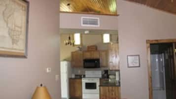 Cabin, Private Bathroom (Cabin 3) | 1 bedroom, iron/ironing board