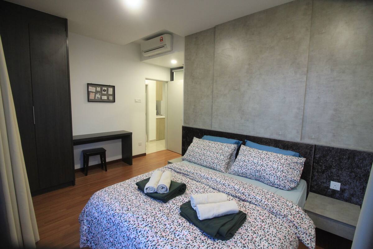 Honeymoon Apartment, 2 Bedrooms, 2 Bathrooms | 2 bedrooms, individually decorated, individually furnished