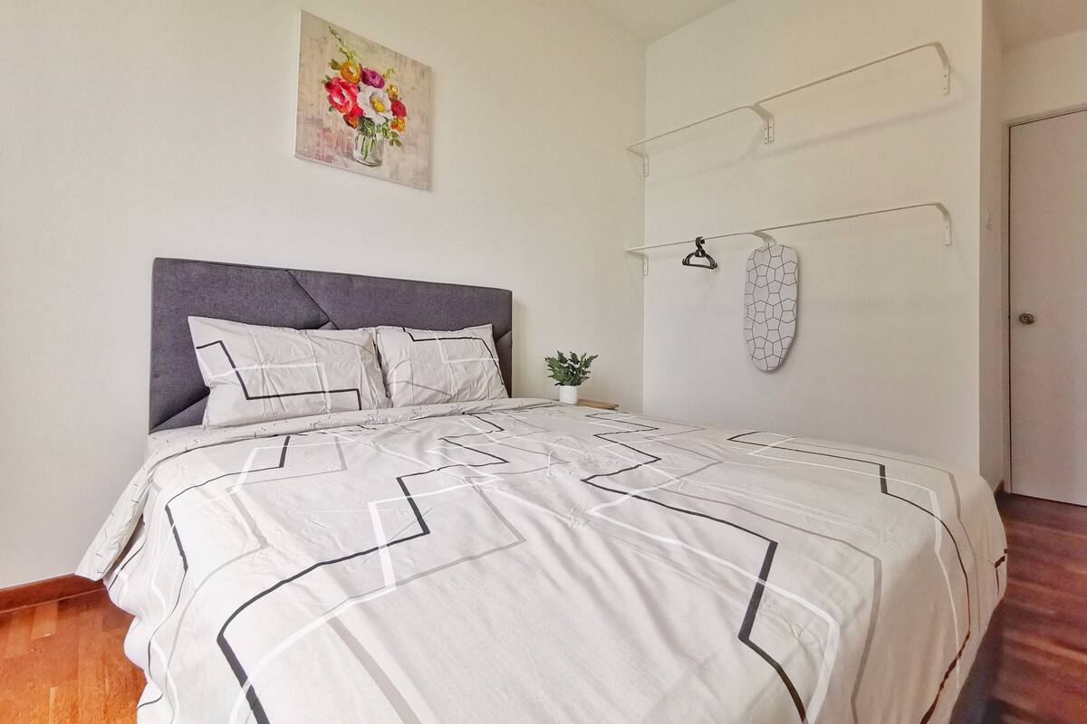 Classic Apartment | 2 bedrooms, individually decorated, individually furnished