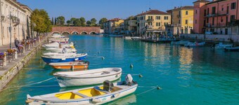 Le Finestre Sul Borgo Rooms