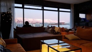 Lobby lounge - Galaxy Pod Hostel (Reykjavik)