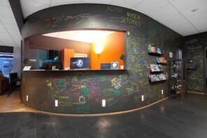 Lobby - Galaxy Pod Hostel (Reykjavik)