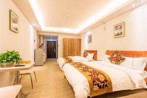 Business Twin Room | Premium bedding, minibar, in-room safe, desk