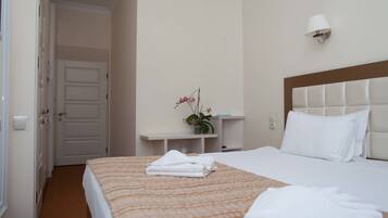 Apartamento standard | Frigobar, cofres nos quartos, quartos à prova de som