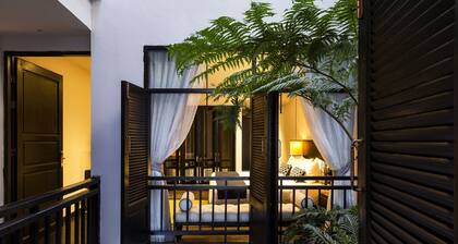 Cheeva Dee Hotel