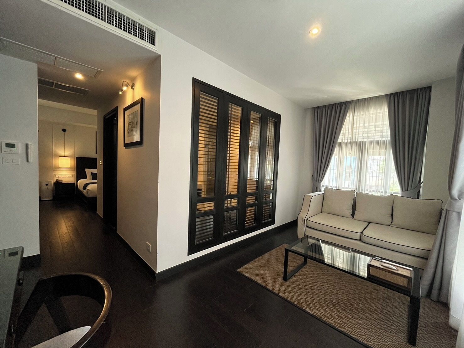 junior suite | 1 bedroom, premium bedding, minibar, in-room safe