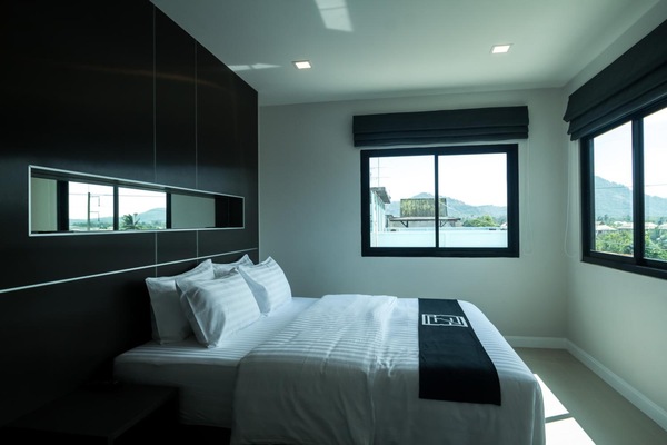 In-room safe, desk, free WiFi, bed sheets