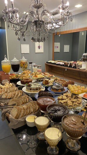 Frokostbuffé er inkludert hver dag