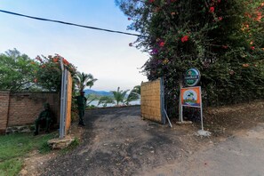 Entrada al alojamiento