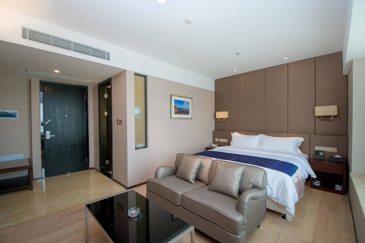 Deluxe Double Room | In-room safe, desk, blackout curtains, iron/ironing board (on request)