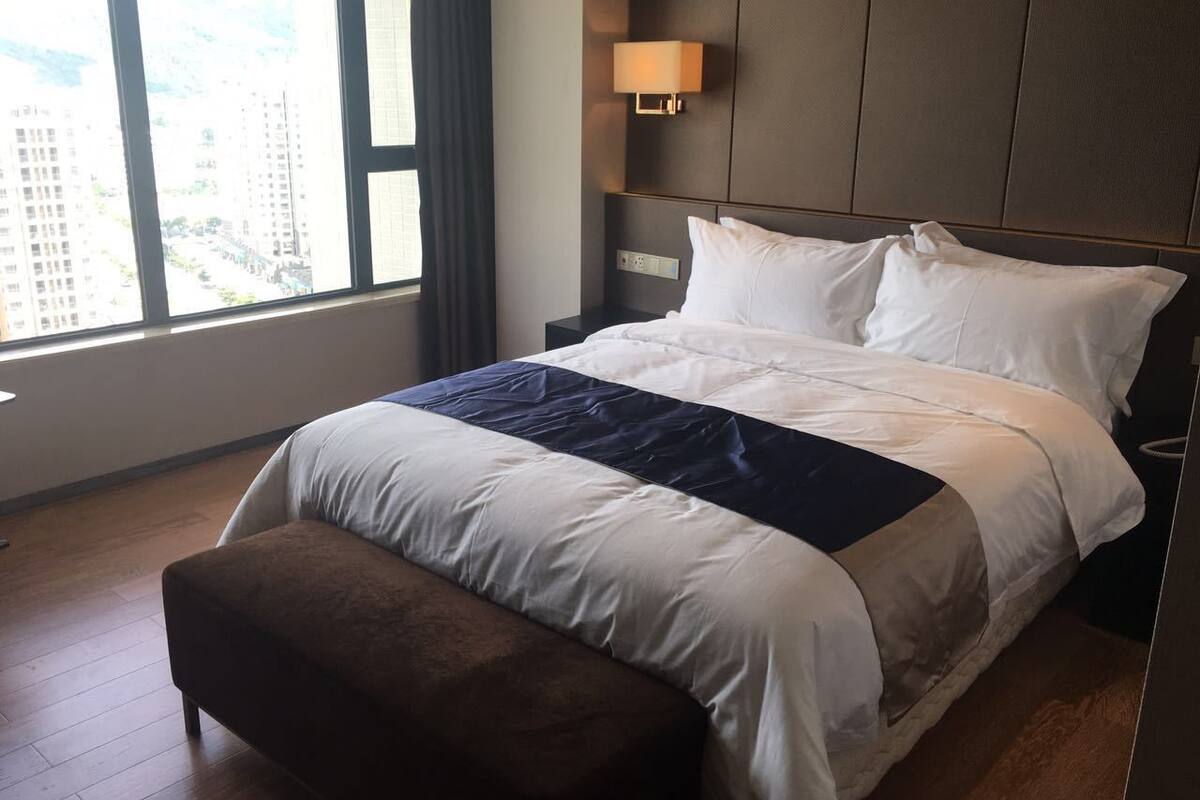 Business Double Room | In-room safe, desk, blackout curtains, iron/ironing board (on request)
