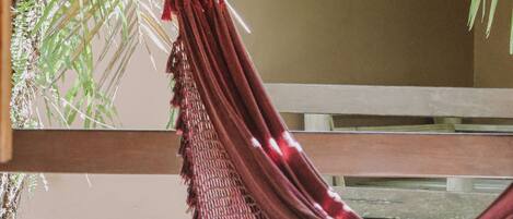 ミニバー、デスク、アイロン / アイロン台、ベッドシーツ