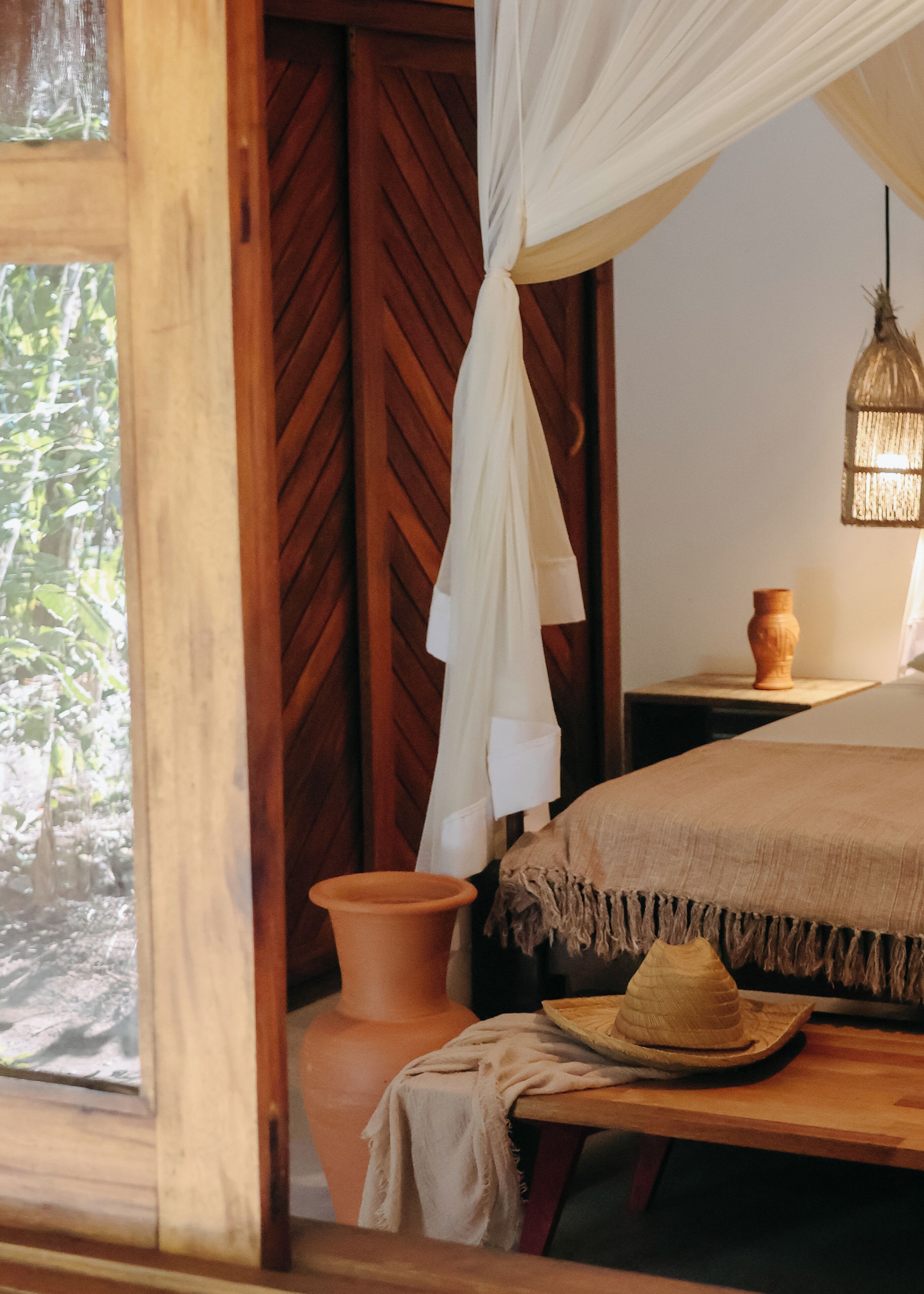 Minibar, skrivbord, strykjärn/strykbräda och sängkläder