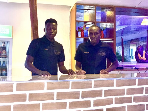 Breakfast, lunch, dinner served; local cuisine 