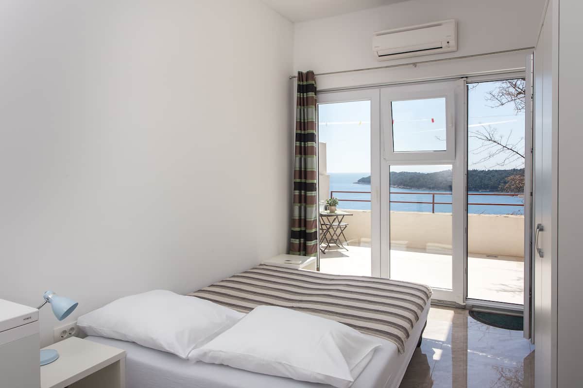 Iron/ironing board, free cots/infant beds, free WiFi, bed sheets