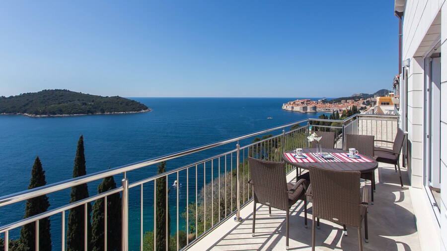 Apartments Villa Ari