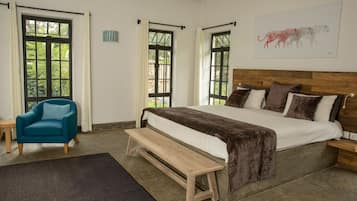 Deluxe-Doppelzimmer, Talblick | Hochwertige Bettwaren, Zimmersafe, Schreibtisch, schallisolierte Zimmer