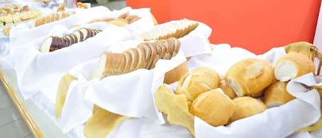 Gratis frukostbuffé varje dag