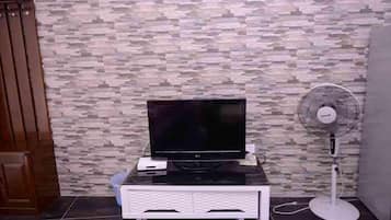 Romantisches Zimmer | Wohnbereich | Fernseher