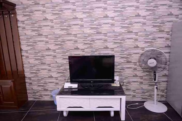 Romantisches Zimmer | Wohnbereich | Fernseher