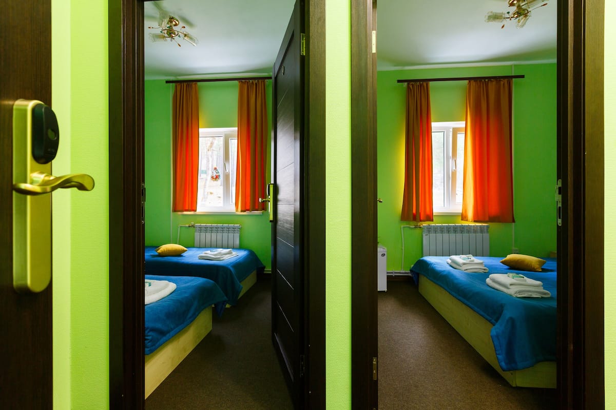 Desk, iron/ironing board, rollaway beds, free WiFi