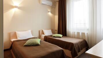 Desk, iron/ironing board, rollaway beds, free WiFi