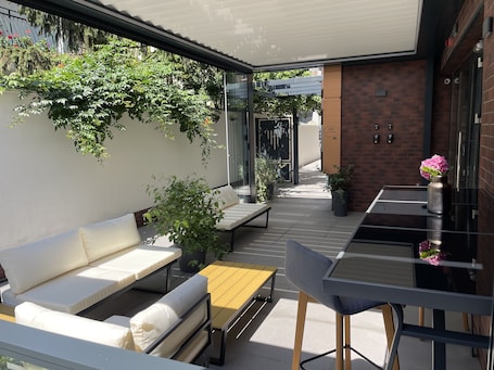 Exterior. Caro Aparthotel