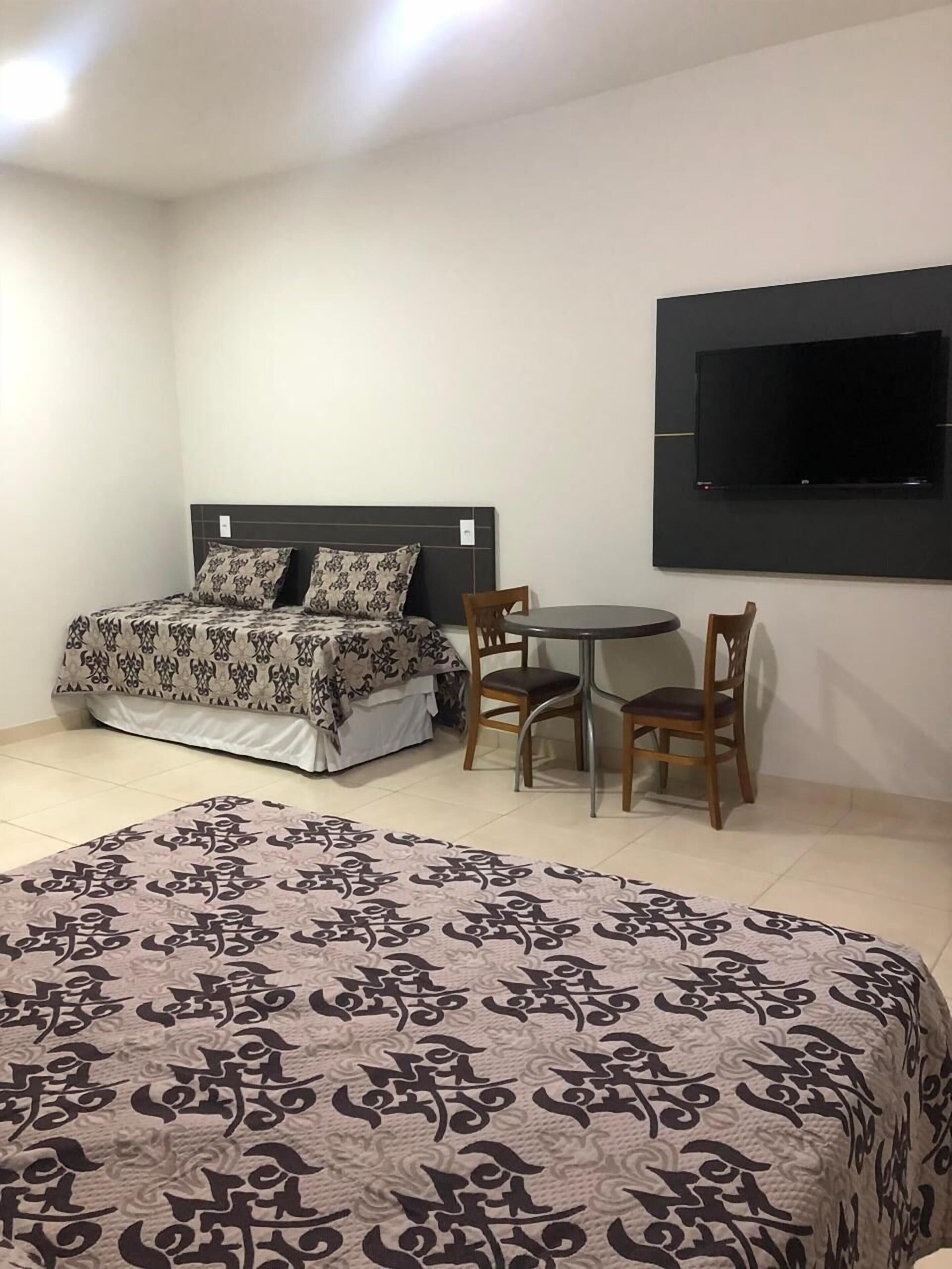1 dormitorio, minibar, escritorio y wifi gratis