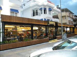 Fachada de la propiedad