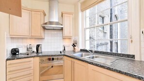 Studio | Private kitchen | Fridge, microwave, oven, dishwasher