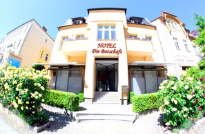 Entrée de l’hébergement