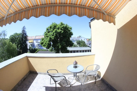 Classic Double Room, 1 Queen Bed, Balcony, Courtyard Area | Terrace/patio