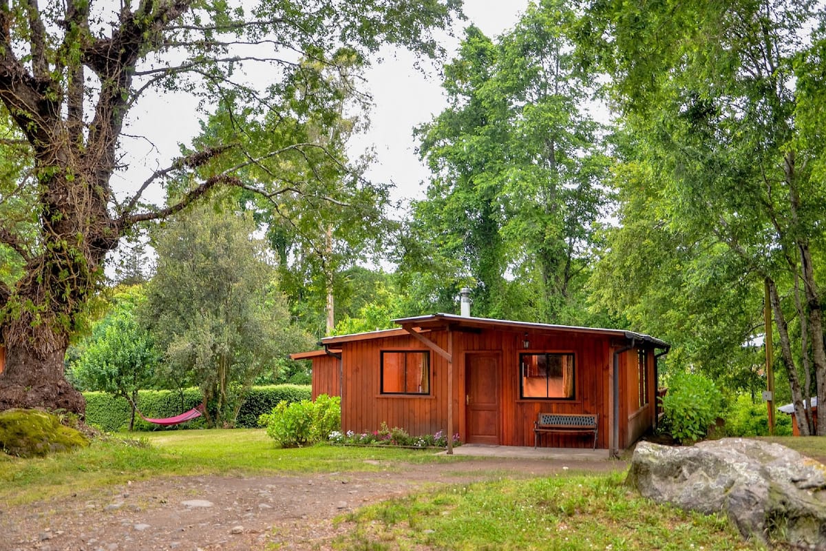 Standard Cottage, 2 Bedrooms, 2 Bathrooms | 1 bedroom, free cots/infant beds, free WiFi, bed sheets