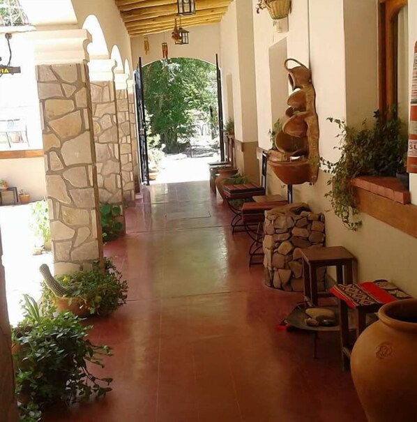 Exterior - Hostal Azul Humahuaca (Humahuaca)