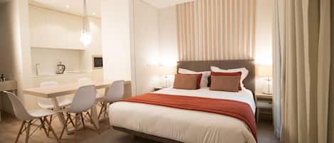 Estúdio | Cozinha privada | Geladeira, micro-ondas, cooktop, chaleira elétrica