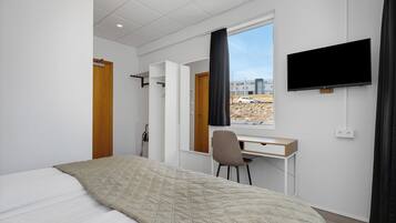 Double Room | Premium bedding, desk, blackout curtains, soundproofing