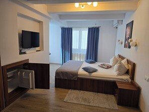Desk, iron/ironing board, free cots/infant beds, free WiFi - Pensiunea Transilvania (Sibiu)