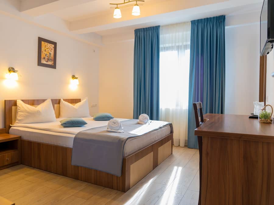 Double Room | Desk, iron/ironing board, free cots/infant beds, free WiFi