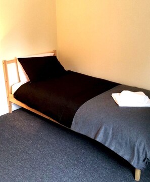 Appartement, 3 slaapkamers | 1 slaapkamer, een strijkplank/strijkijzer, gratis wifi, beddengoed