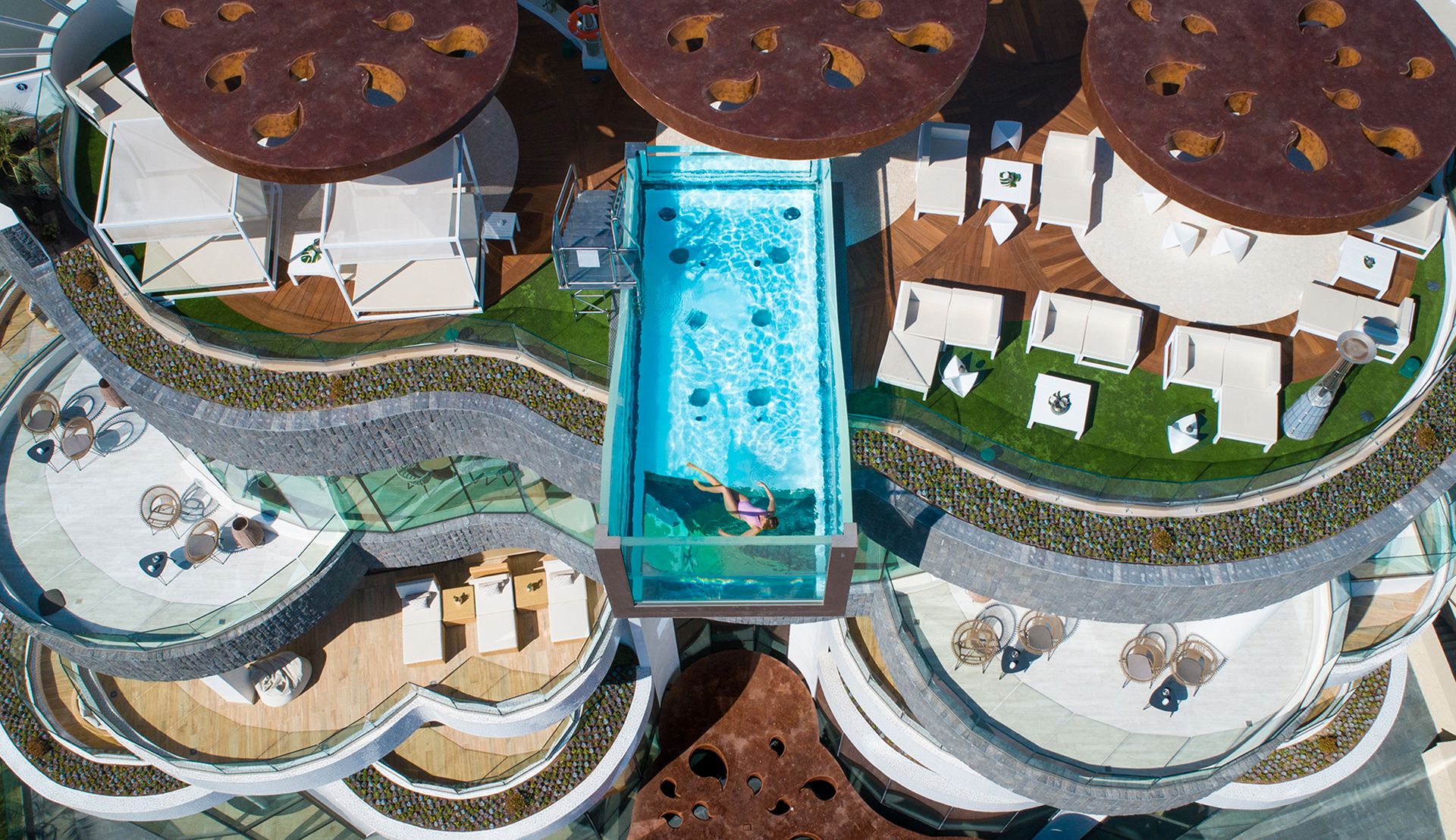 7 piscinas al aire libre, sombrillas, tumbonas