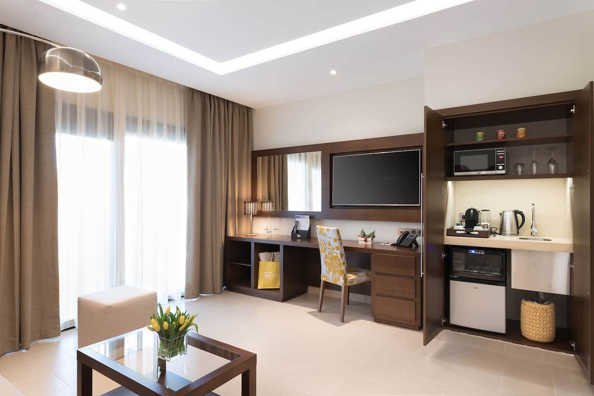 1 bedroom, minibar, in-room safe, desk