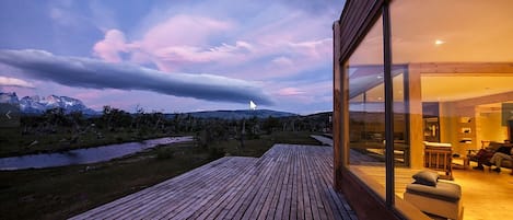 Façade de l’hébergement - soirée/nuit