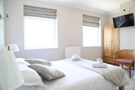 Muebles diferentes, escritorio y sistema de insonorización