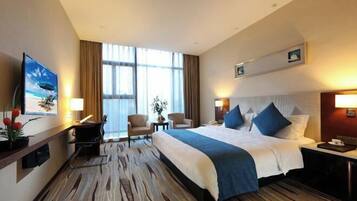 Desk, blackout curtains, rollaway beds, free WiFi