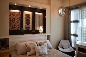 1 Bedroom with an Extra Room and Bathroom | 1 bedroom, Egyptian cotton sheets, premium bedding, down comforters