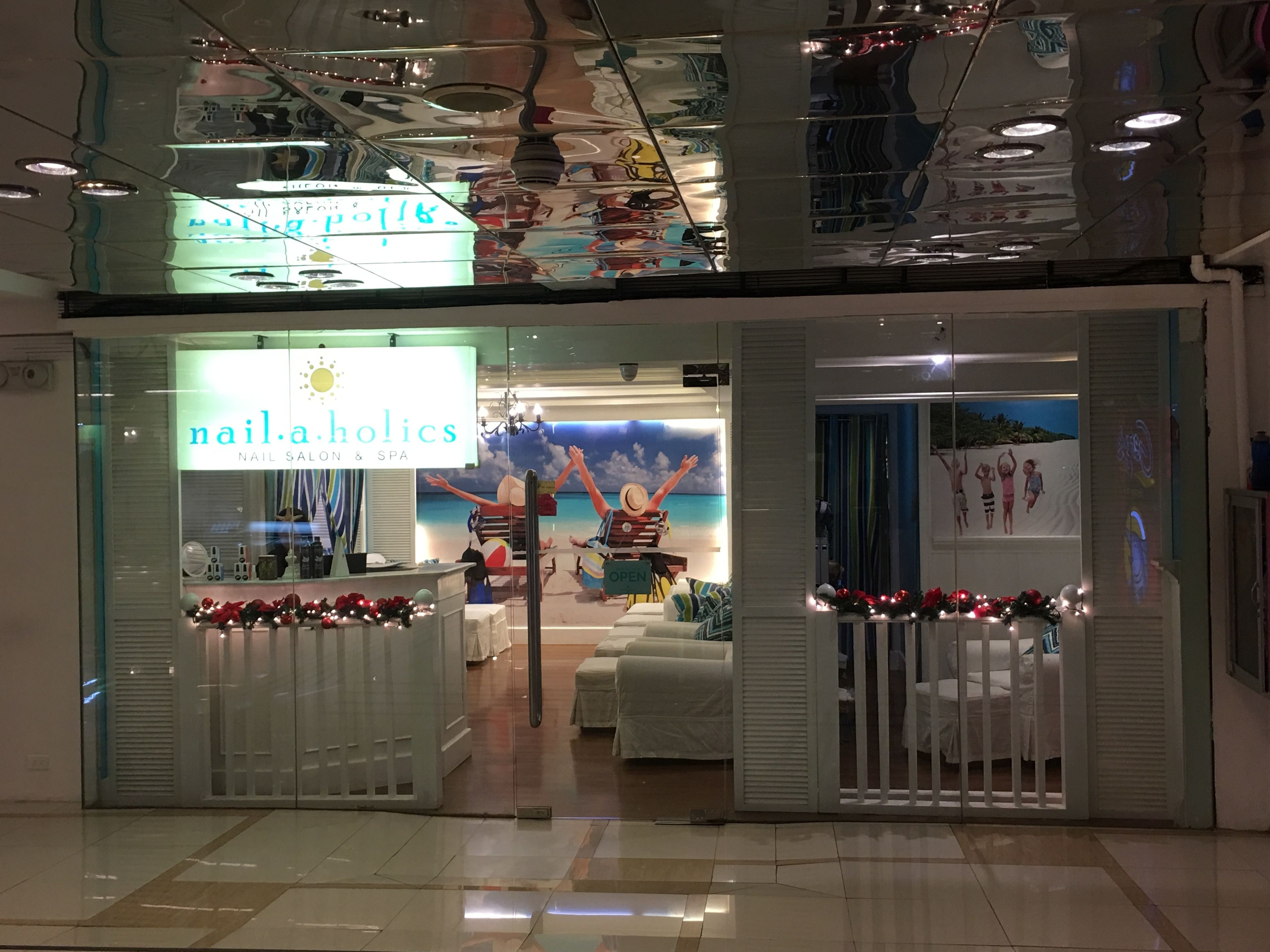 Deep-tissue massages, Swedish massages, Thai massages, massages