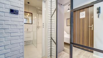 Studio (Lipowa 20) | Premium bedding, individually decorated, individually furnished
